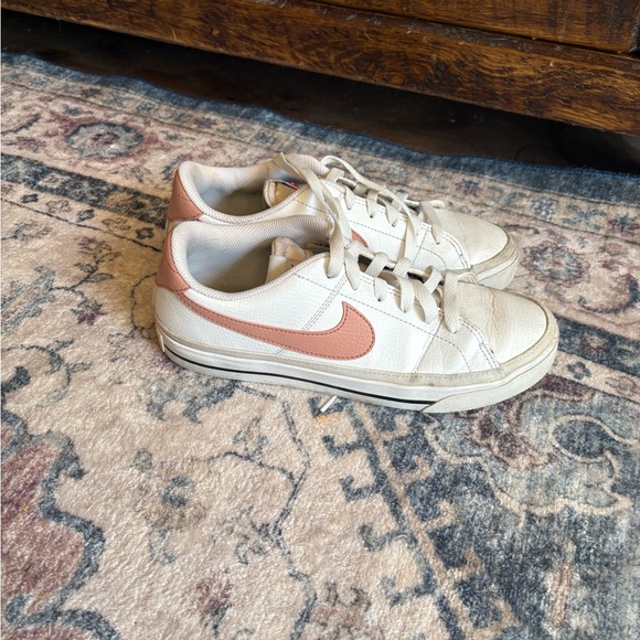 Nike White and Peach Sneakers - Picture 6 of 6